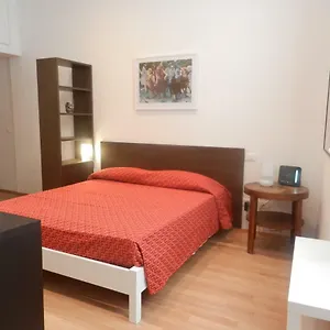 Central Guesthouse Apartment La Spezia